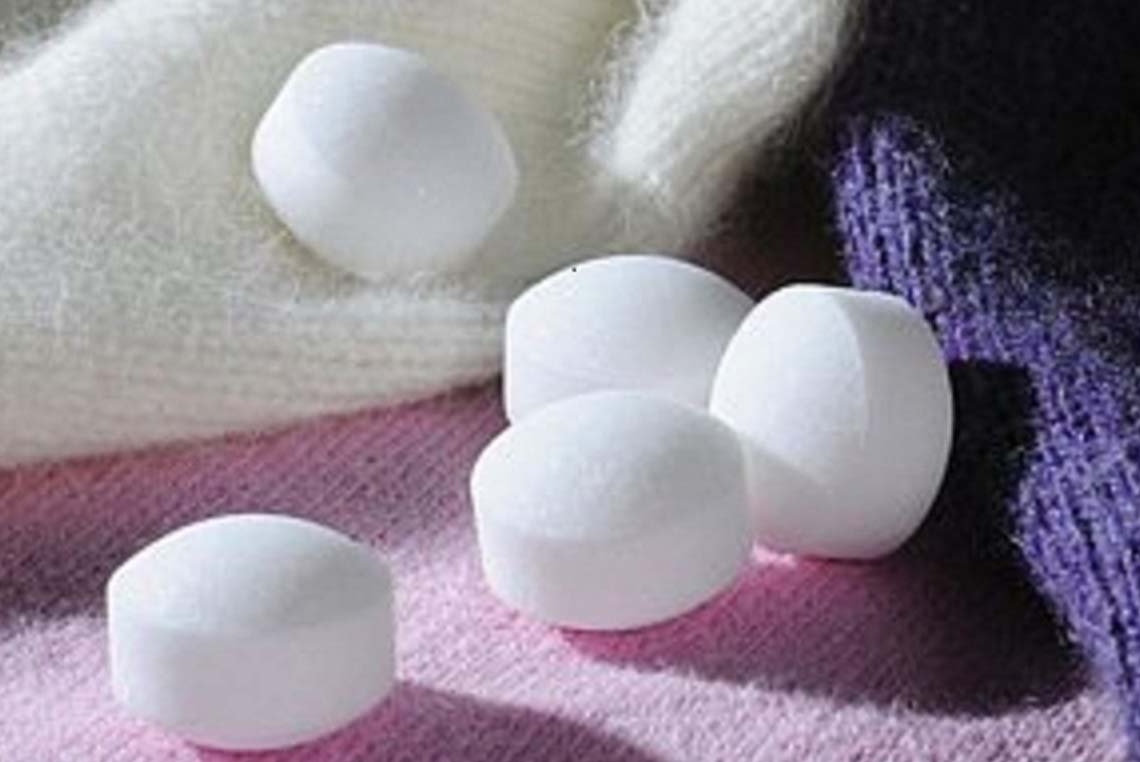 مزایای استفاده از نفتالین برای فرش
