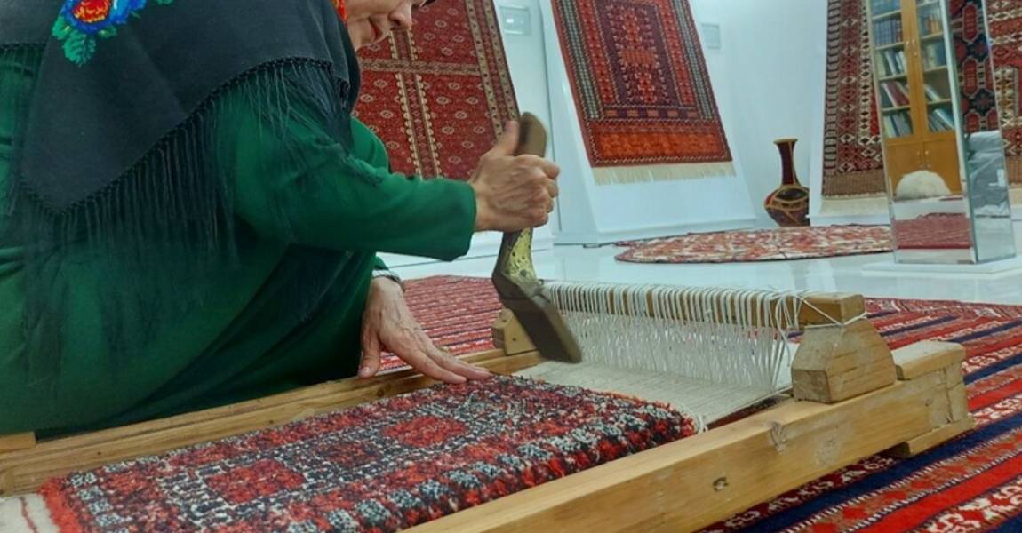 بافت و تکنیک فرش های ترکمن