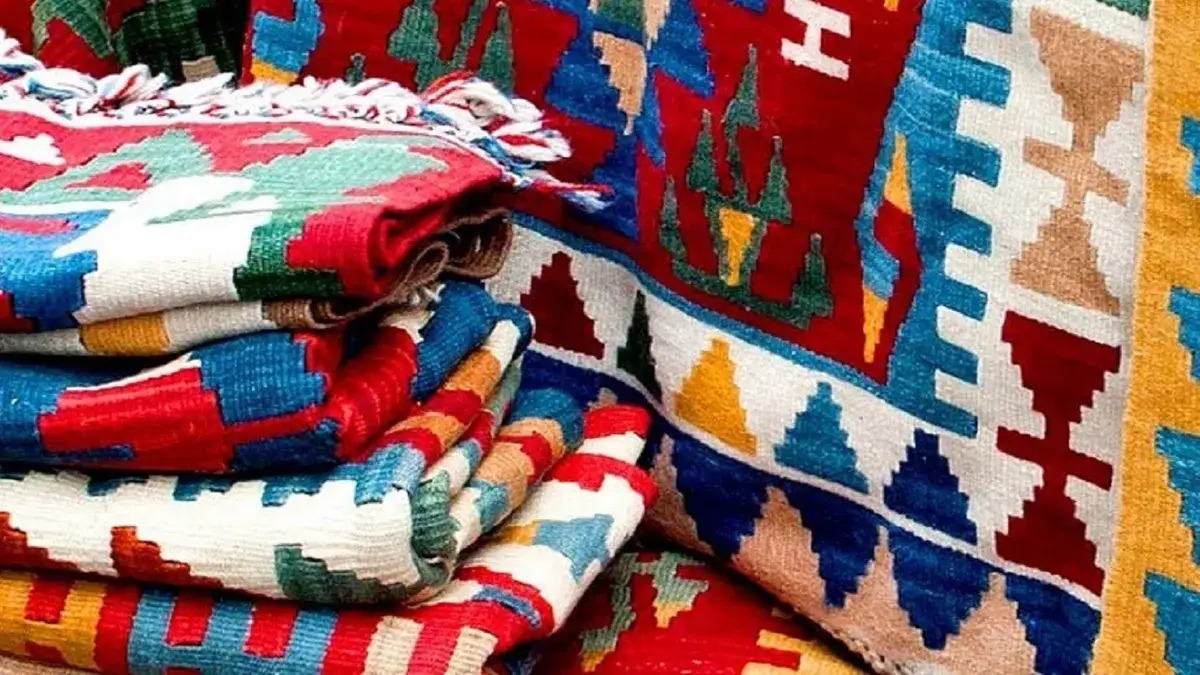 ویژگی های جاجیم چیست؟